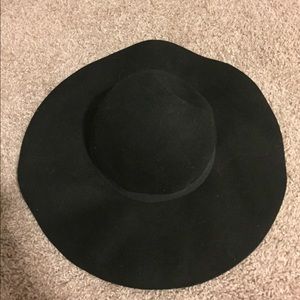 Black BRAND NEW Floppy Hat